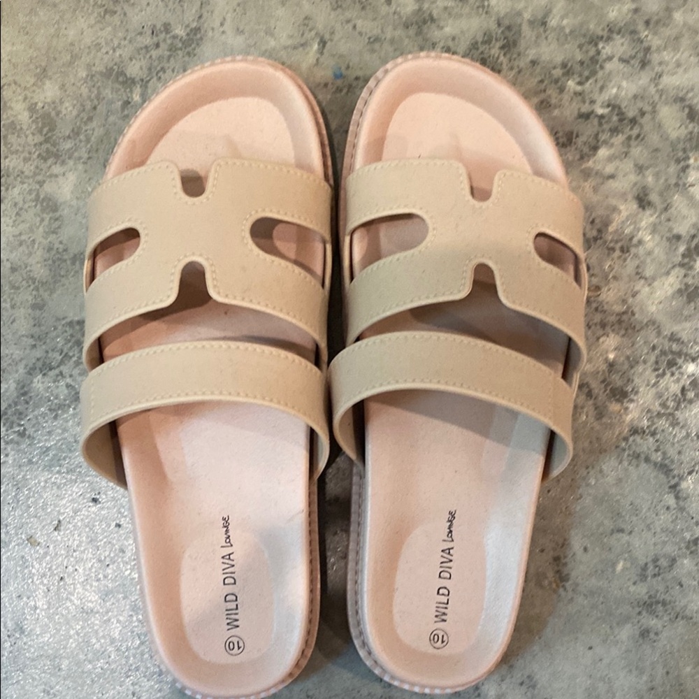 WILD DIVA Lounge Beige Slide Sandals